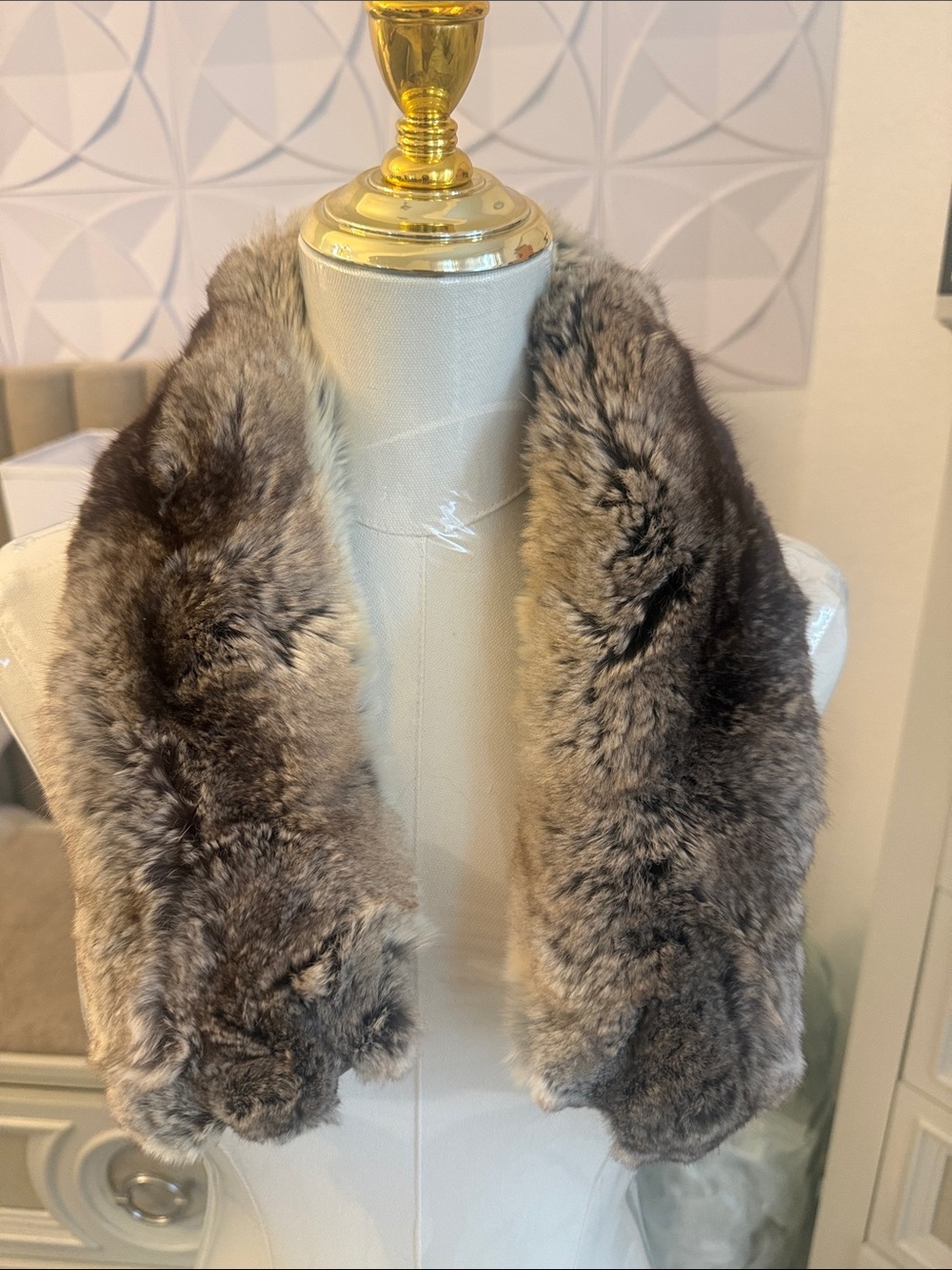 Real chinchilla collar